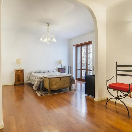 Eur Luminous And Large Family Terrace Apartment