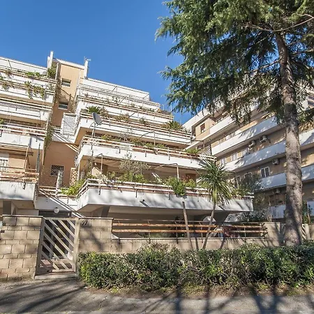 Eur Luminous And Large Family Terrace Rome